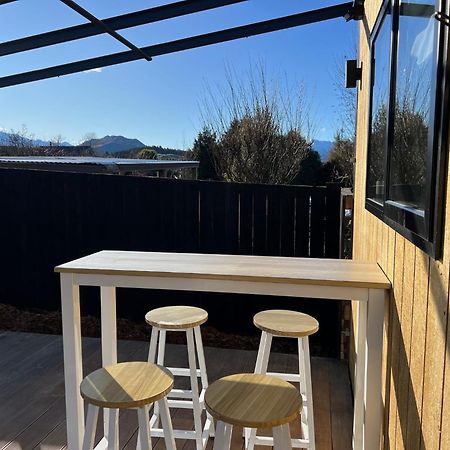 Mountain Cabin - Central, Cosy And Cute With Views Wanaka Luaran gambar