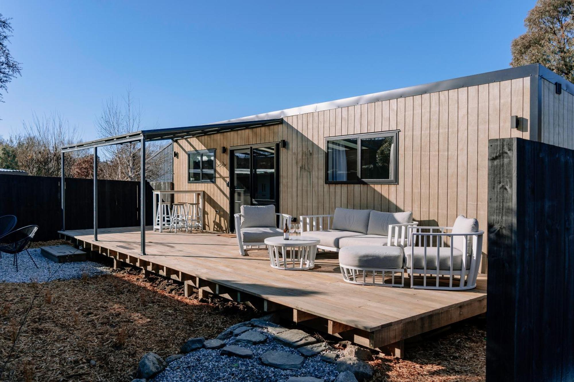 Mountain Cabin - Central, Cosy And Cute With Views Wanaka Luaran gambar